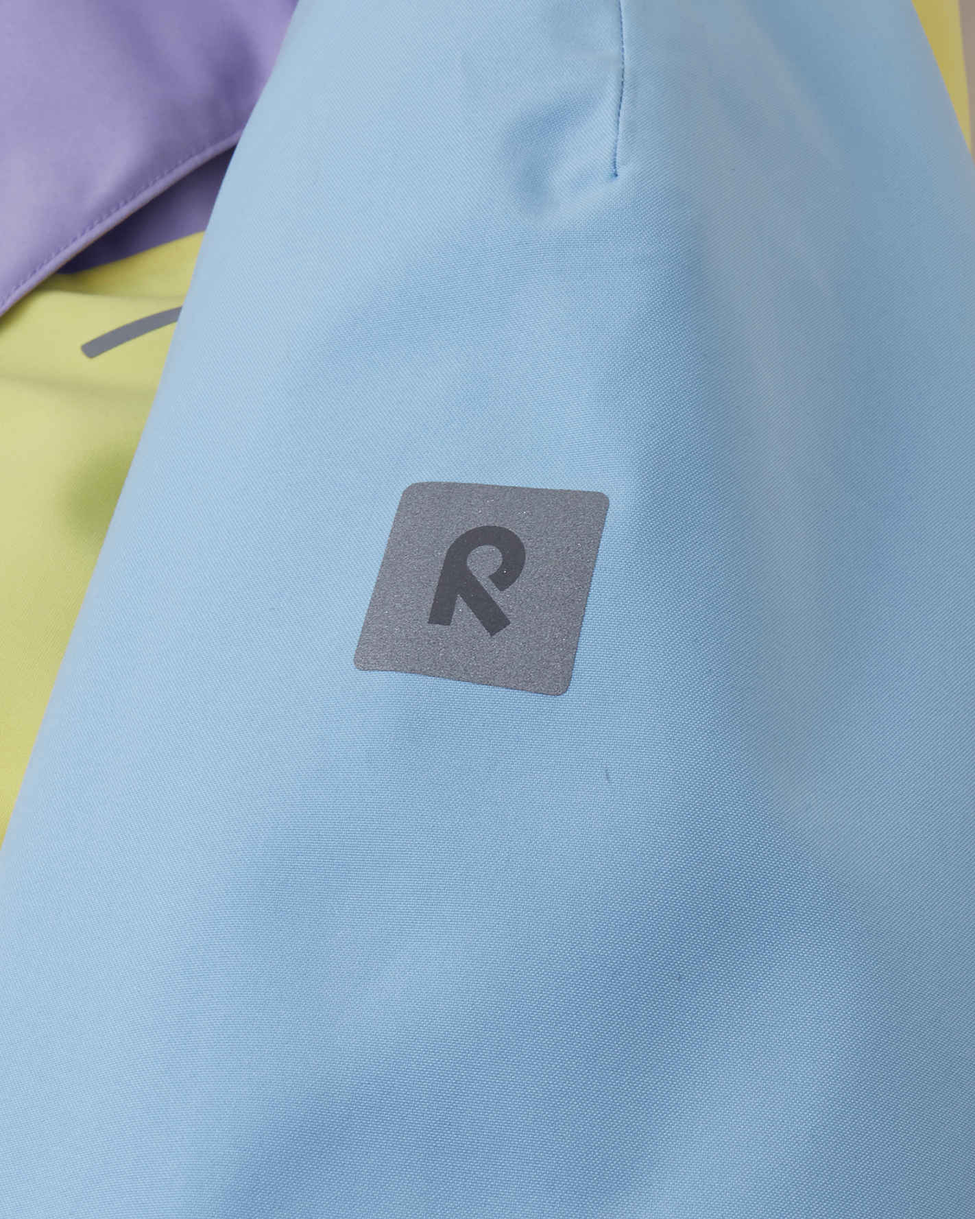 wasserdichte Skijacke für Kinder von Alaniva Outerwear 