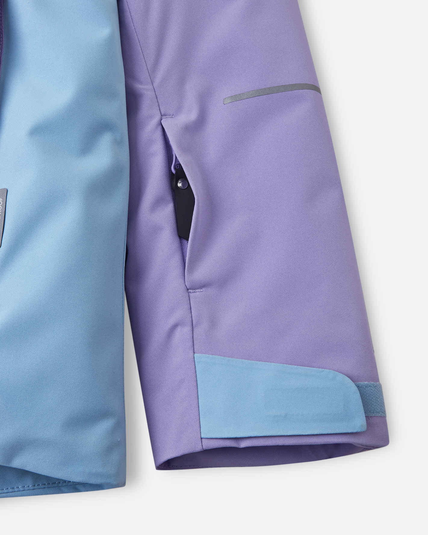 wasserdichte Skijacke für Kinder von Alaniva Outerwear 